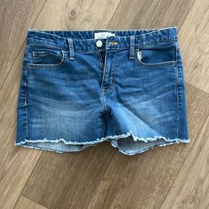 Vineyard vines demim shorts - size 6